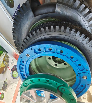 L'appartement couru militaire en caoutchouc de polymère insère les insertions plates de roue de course de 335/80R20 225/75R16C